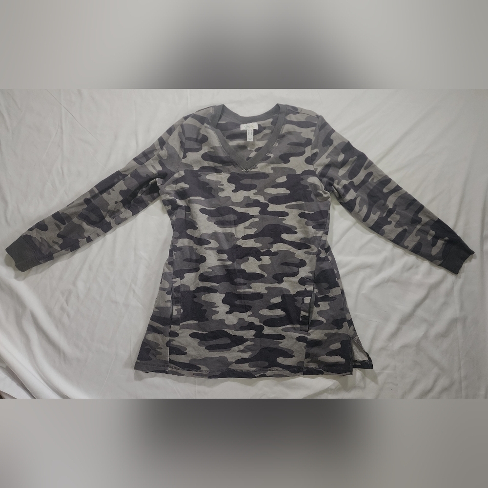 D&Co Active Womens Camo Pullover Sweater with Pockets Small